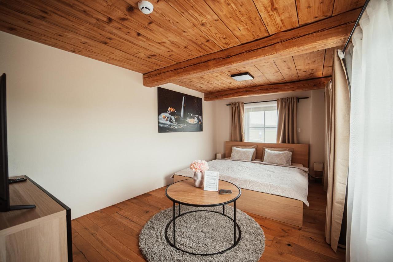 Kocbek Since 1929 Apartment Sveti Jurij ob Scavnici Екстериор снимка